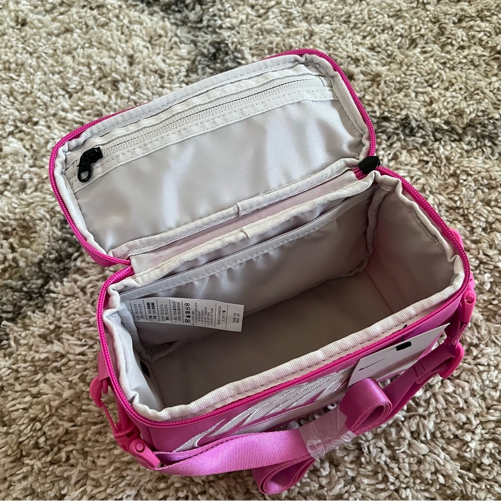 ✔️ NWT✔️ NIKE Mini Shoe Box 3L Crossbody Bag - Picture 8 of 10